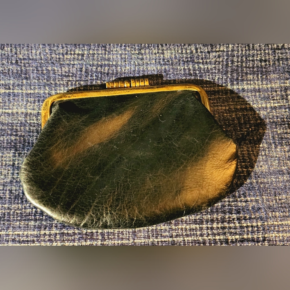 Vintage 1960s genuine leather black coin purse, classy, mad Men, craftmanship